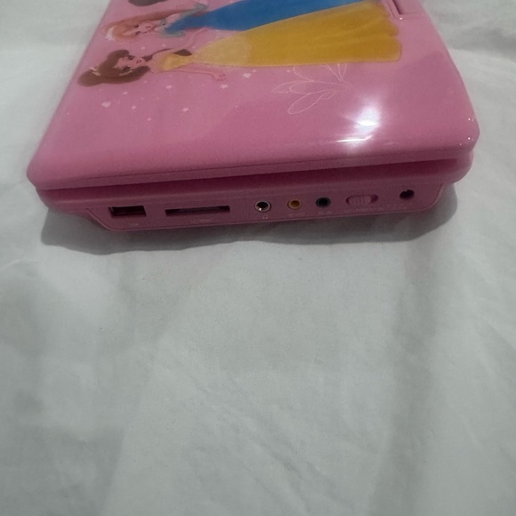 Pink Portable DVD Player - Picture 6 of 9